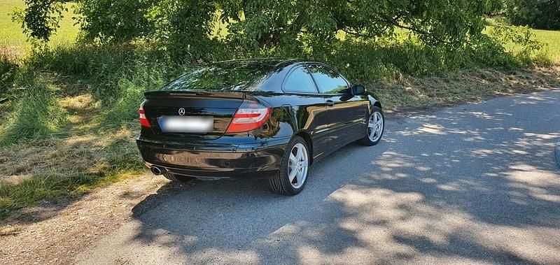 Gebraucht Mercedes C320 218 PS (160 kW) 2004 Schwarz Coupé