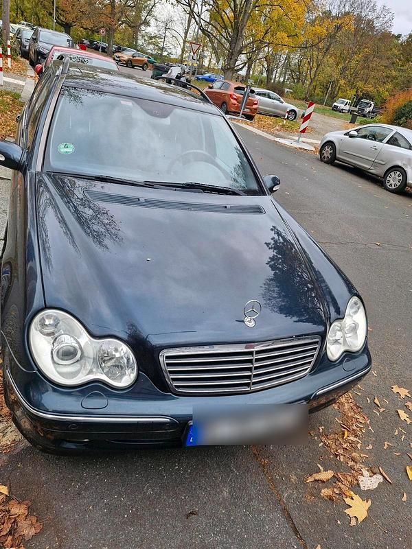 Blau Gebraucht 2004 Mercedes C200 Kombi | 4.500 € (Etwas zu teuer) - Bild 1/4