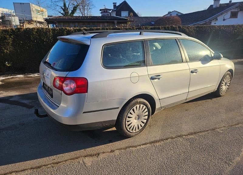 Gebraucht VW Passat Trendline 140 PS (102 kW) 2009 Silber Kombi