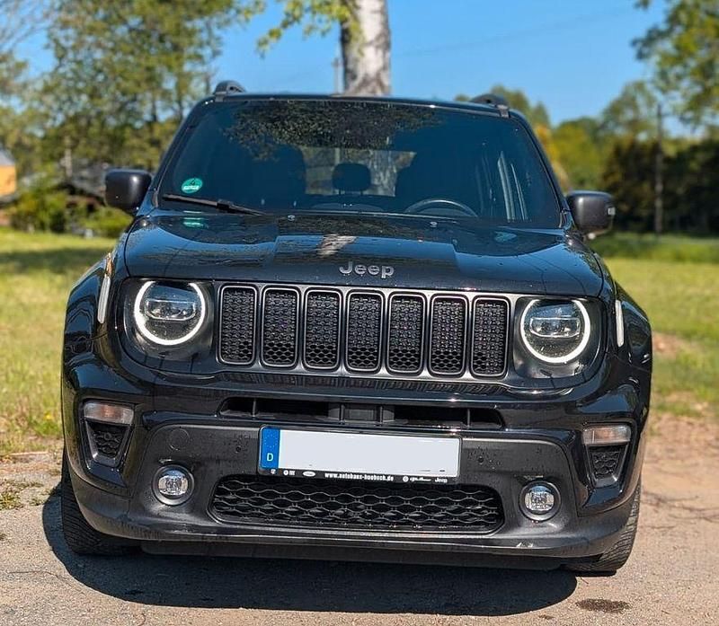 Schwarz Gebraucht 2021 Jeep Renegade 80th Anniversary SUV | 22.999 € (Fairer Preis) - Bild 1/4