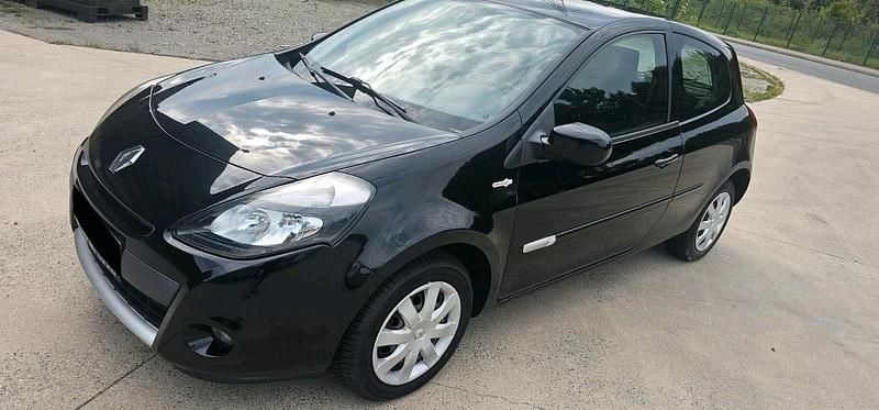 Schwarz Gebraucht 2012 Renault Clio IV Kleinwagen | 4.490 € (Fairer Preis) - Bild 1/4