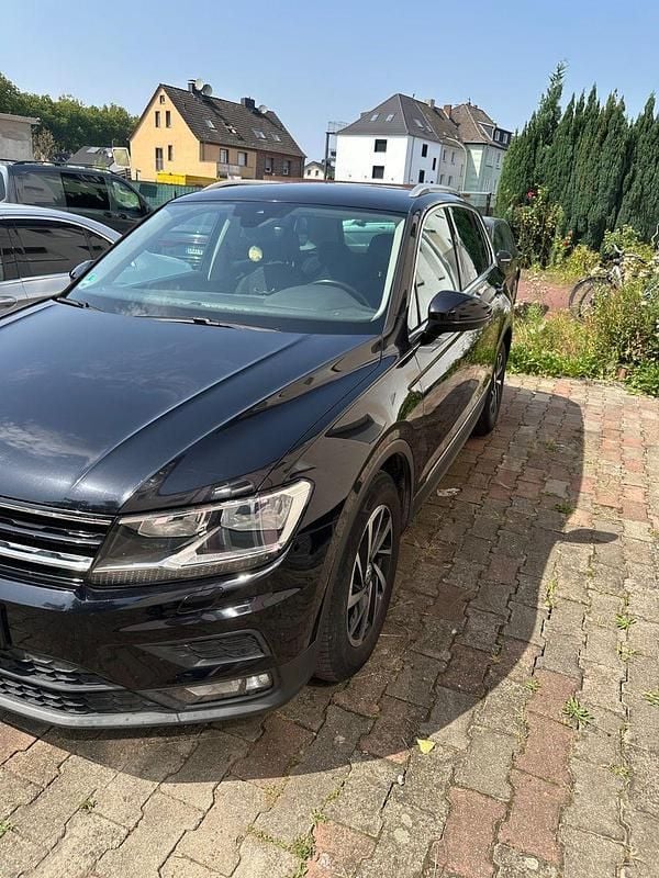 Schwarz Gebraucht 2019 VW Tiguan Join SUV | 15.750 € (Superpreis) - Bild 1/4