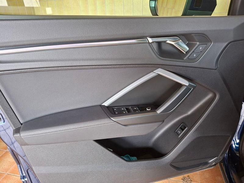 Gebraucht Audi Q3 S-Line 190 PS (139 kW) 2022 Blau SUV