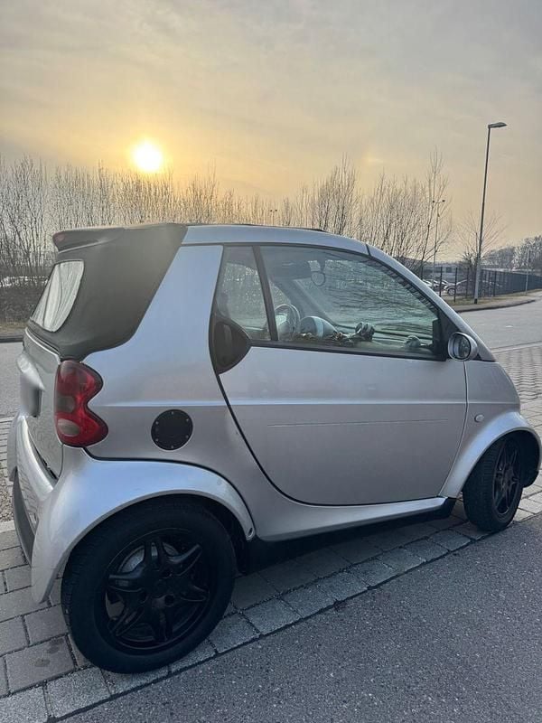 Gebraucht Smart ForTwo Cabrio 61 PS (44 kW) 2004 Silber Cabrio