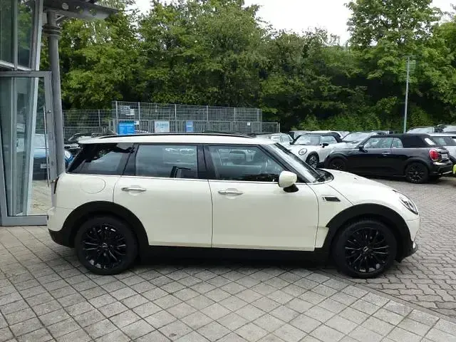 Gebraucht Mini One Clubman 102 PS (75 kW) 2021 Andere Kombi