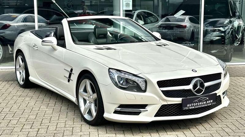 Diamantweiss Gebraucht 2013 Mercedes SL350 AMG line Cabrio | 46.500 € - Bild 1/4