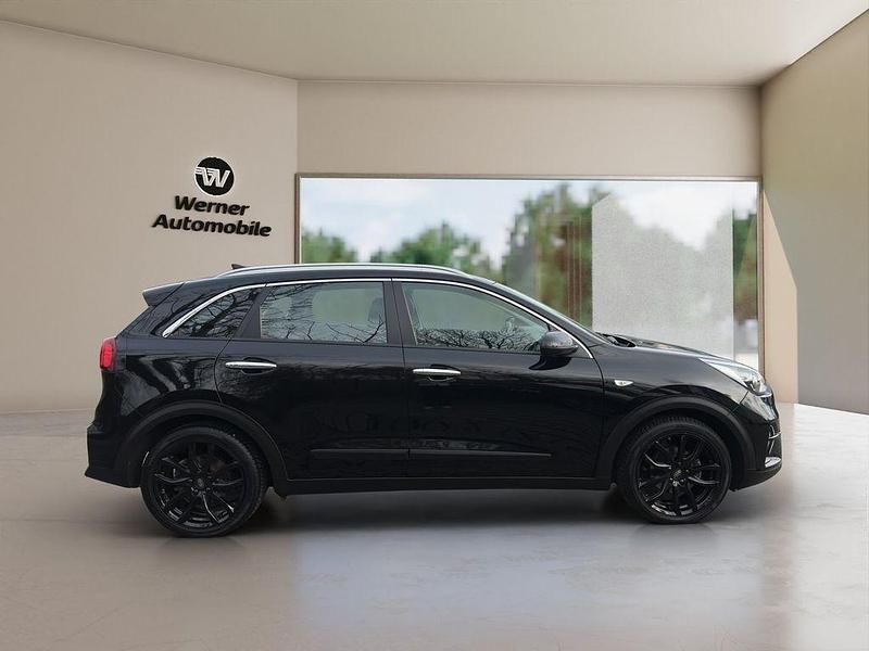 Gebraucht Kia Niro Vision 142 PS (104 kW) 2020 Schwarz SUV