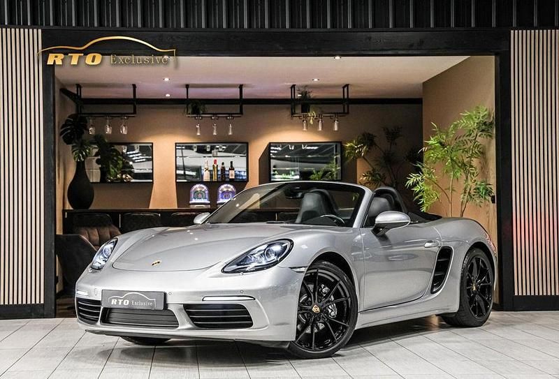 Grau Gebraucht 2018 Porsche 718 Boxster Cabrio | 59.450 € - Bild 1/4