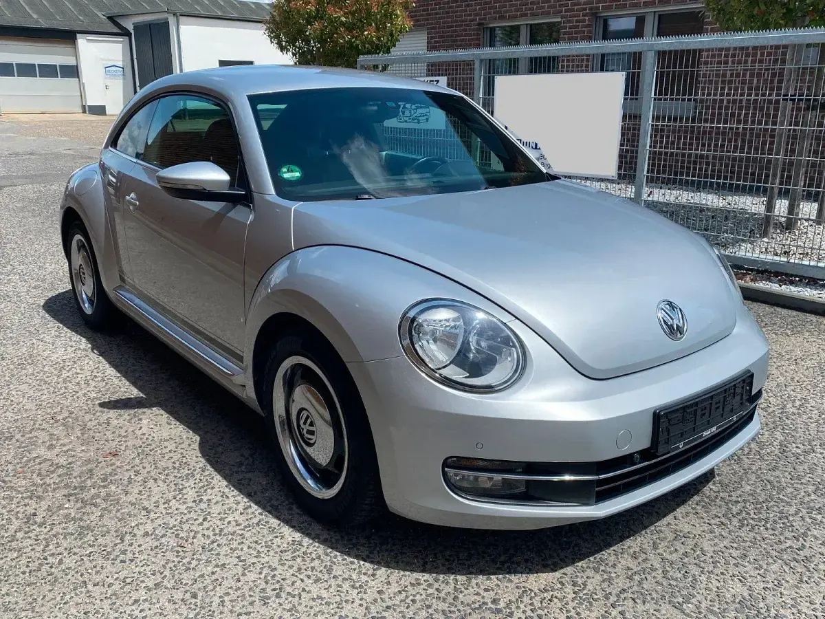 Gebraucht VW Beetle Cup 105 PS (77 kW) 2014 Silber Kleinwagen