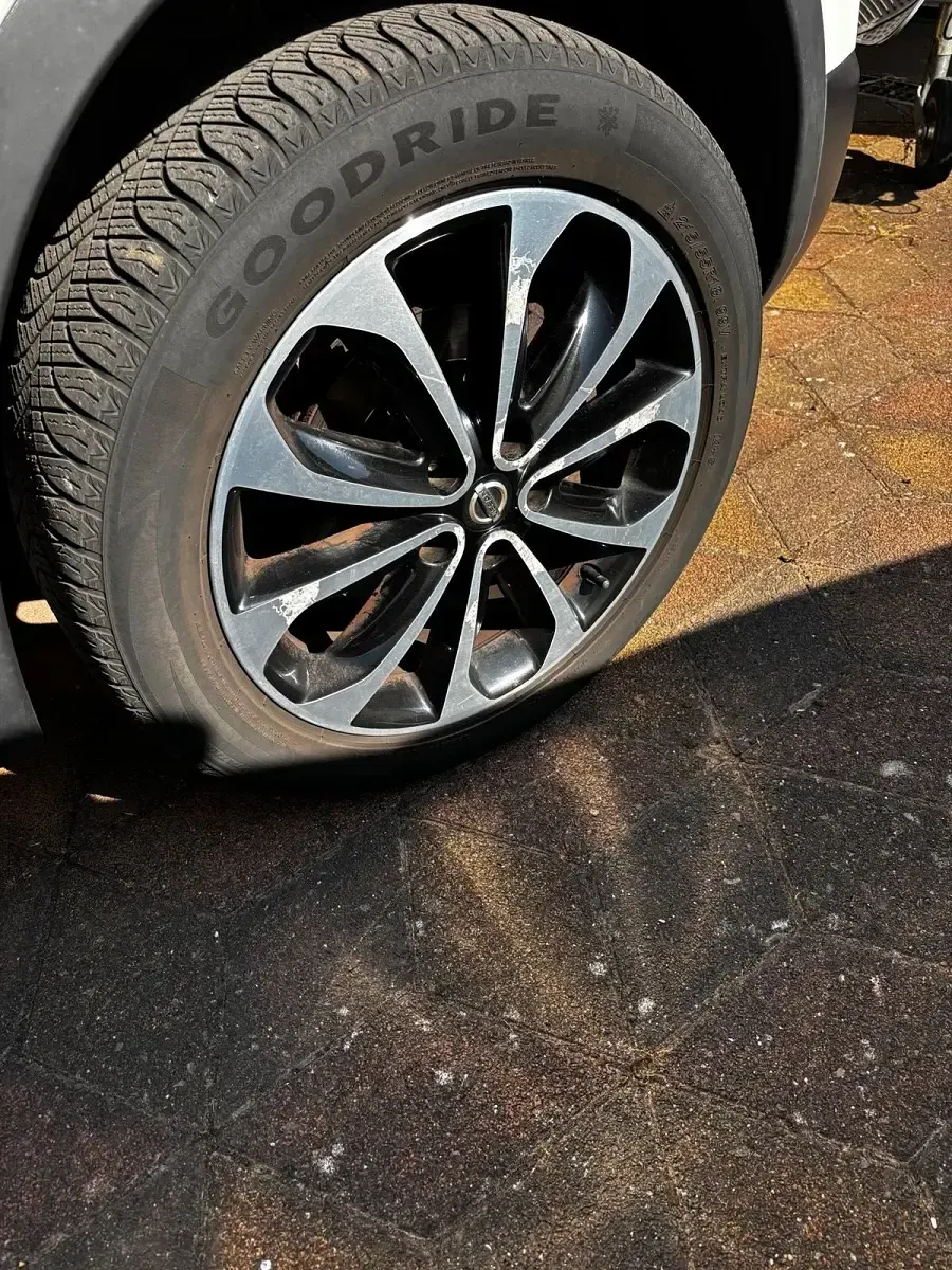 Gebraucht Nissan Qashqai 110 PS (80 kW) 2012 Weiß SUV
