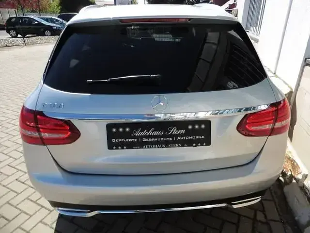 Gebraucht Mercedes C180 156 PS (114 kW) 2017 Silber Kombi