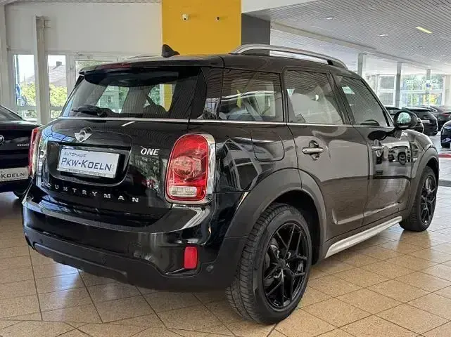 Gebraucht Mini One Countryman 102 PS (75 kW) 2018 Schwarz SUV
