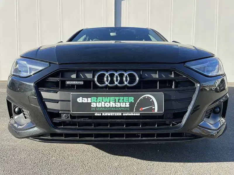 Gebraucht Audi A4 Advanced Plus 204 PS (150 kW) 2023 Mythosschwarz Kombi