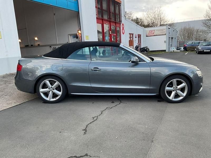 Gebraucht Audi A5 Cabriolet S-Line 170 PS (125 kW) 2014 Grau Cabrio