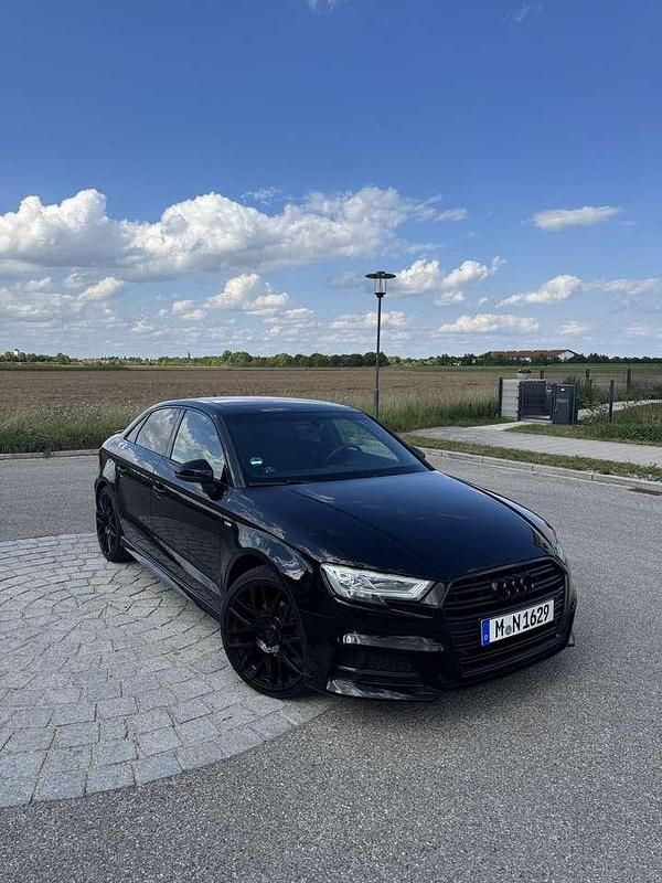 Schwarz Gebraucht 2019 Audi A3 S-Line Limousine | 20.800 € (Fairer Preis) - Bild 1/4