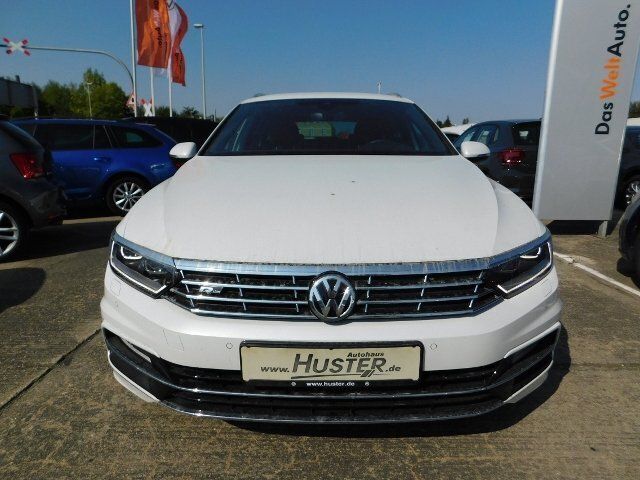 Gebraucht VW Passat Highline 150 PS (110 kW) 2019 Weiß Kombi