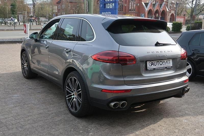 Gebraucht Porsche Cayenne S 385 PS (283 kW) 2017 Grau SUV