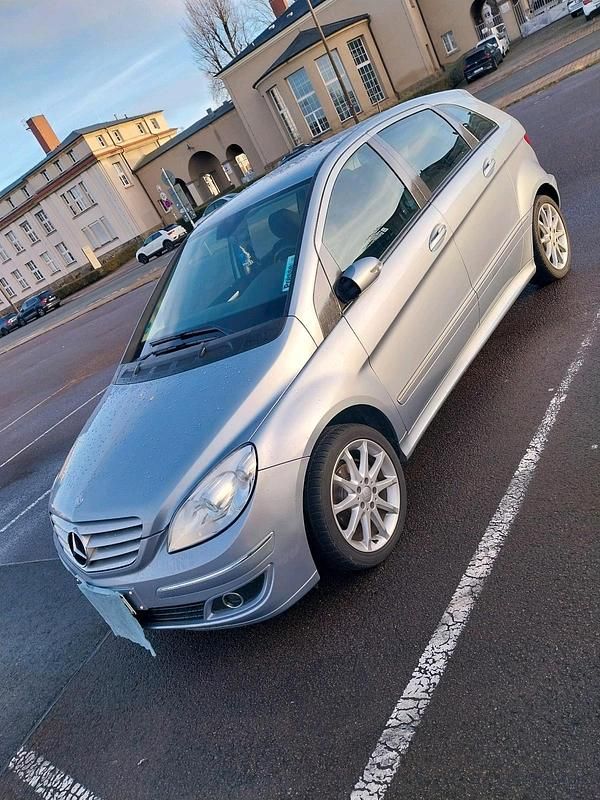 Blau Gebraucht 2006 Mercedes 170 Kleinwagen | 3.300 € - Bild 1/4