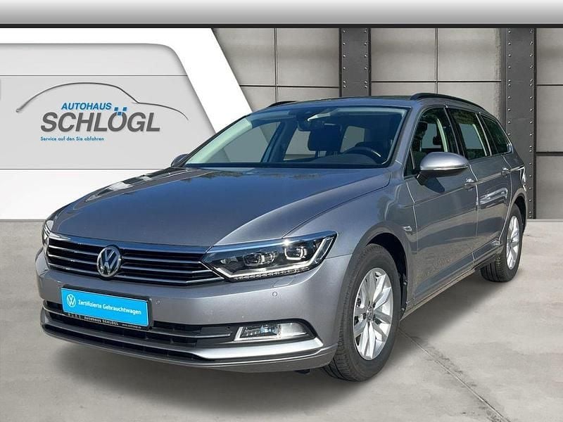Silber Gebraucht 2019 VW Passat Comfortline Kombi | 18.950 € (Fairer Preis) - Bild 1/4