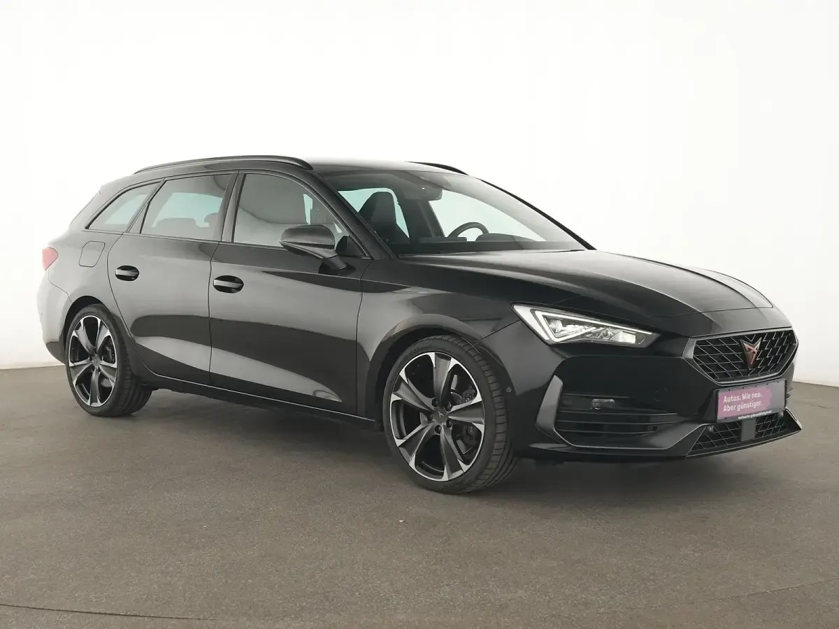 Gebraucht Cupra Leon VZ 310 PS (228 kW) 2022 Mitternachtsschwarz Limousine