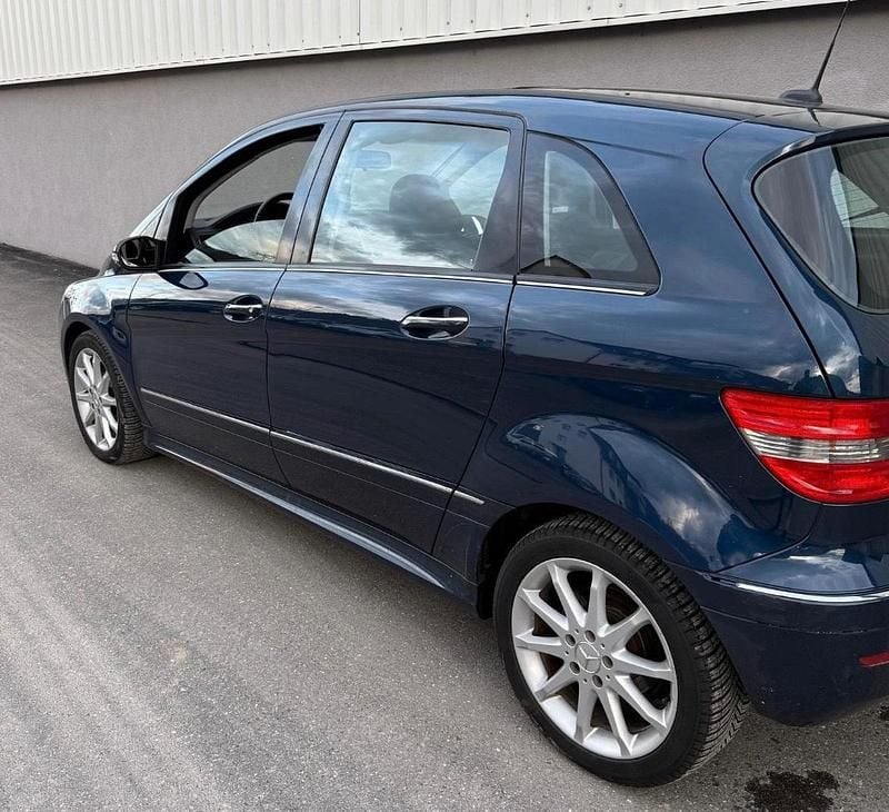 Gebraucht Mercedes B170 116 PS (85 kW) 2005 Blau Van / Kleinbus