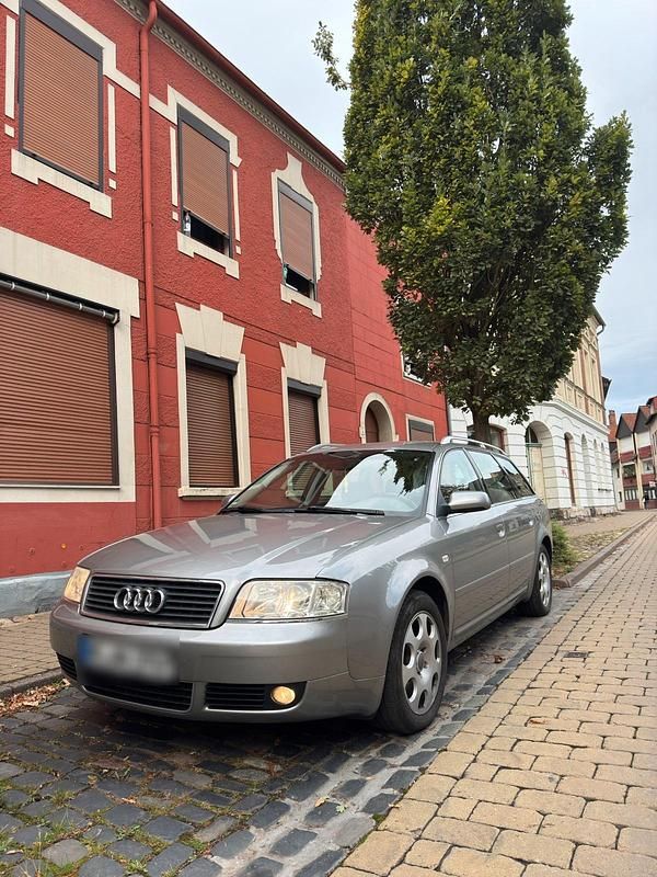 Silber Gebraucht 2004 Audi A6 S-Line Kombi | 2.750 € - Bild 1/4