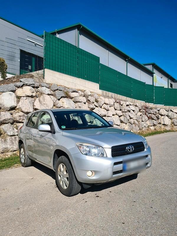 Gebraucht Toyota RAV4 152 PS (111 kW) 2007 Silber SUV