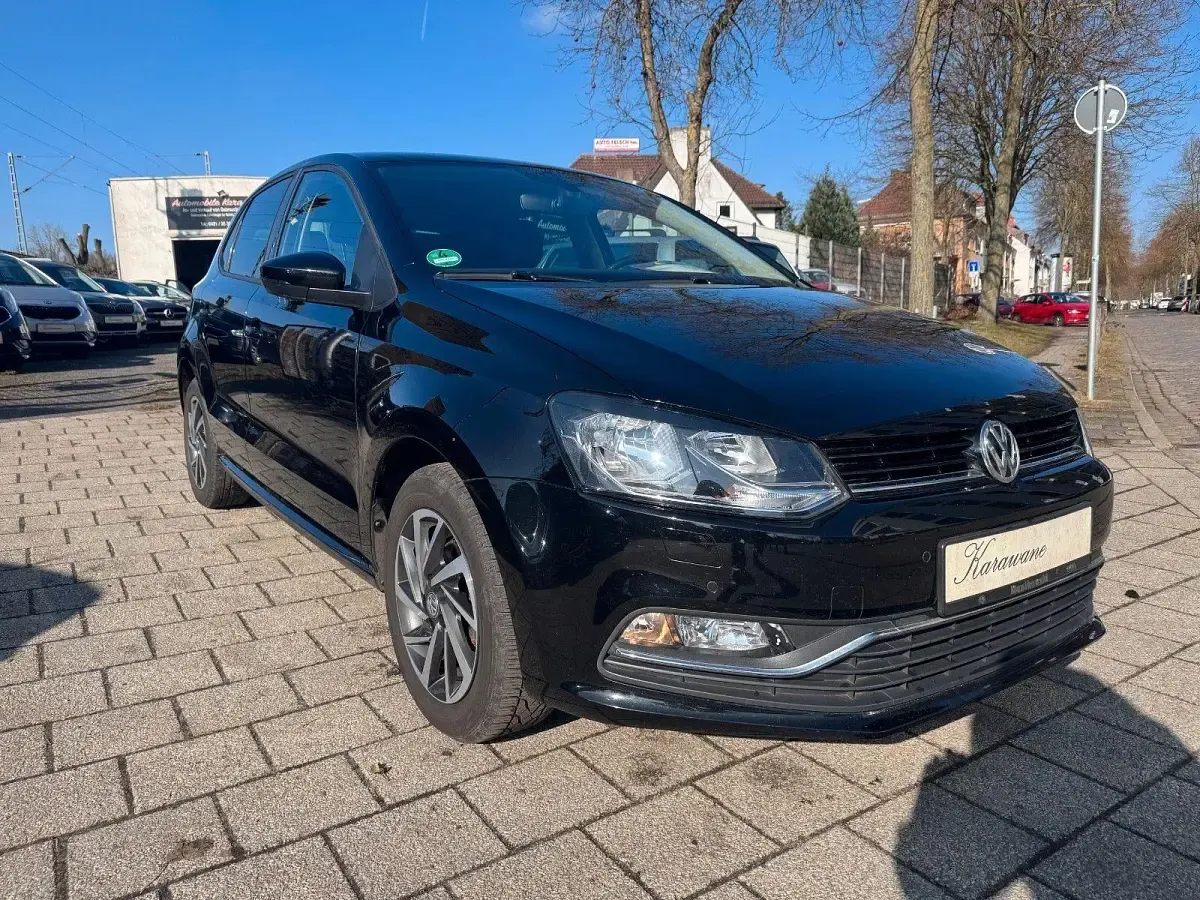 Gebraucht VW Polo Sound 90 PS (66 kW) 2017 Schwarz Kleinwagen