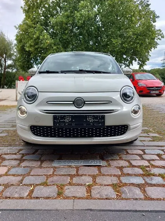 Gebraucht Fiat 500 Lounge 69 PS (50 kW) 2019 Weiß Kleinwagen