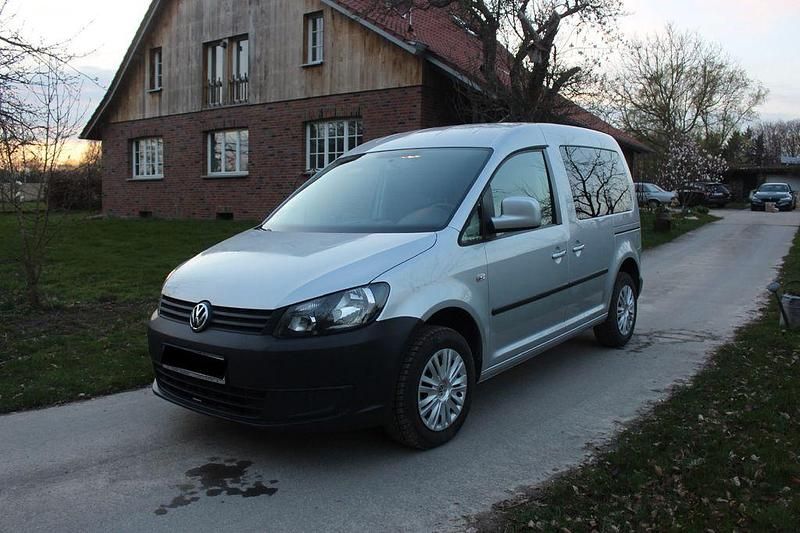 Gebraucht VW Caddy 102 PS (75 kW) 2014 Silber Van / Kleinbus