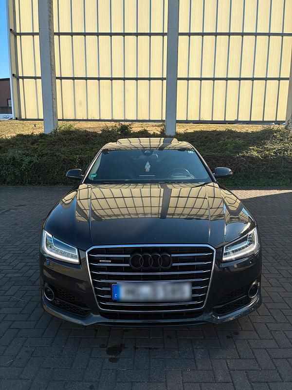 Schwarz Gebraucht 2016 Audi A8 Limousine | 27.000 € (Fairer Preis) - Bild 1/4