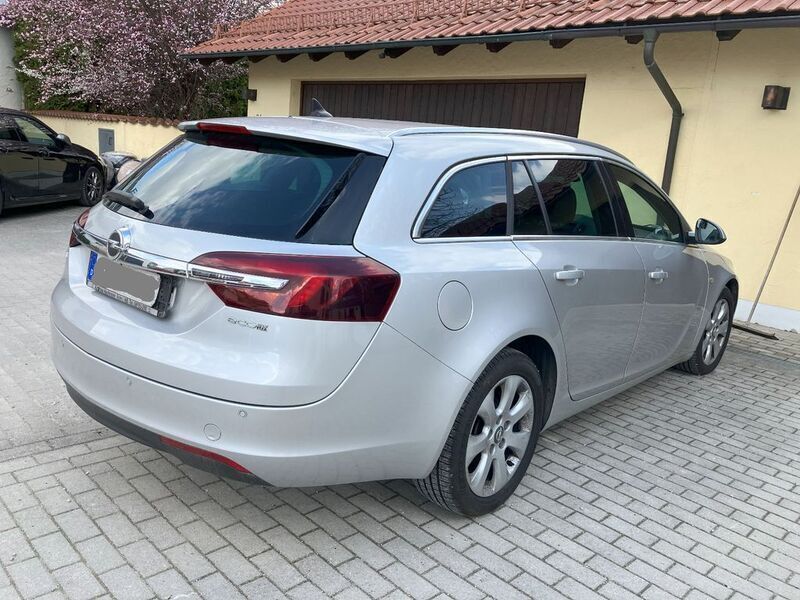 Gebraucht Opel Insignia Innovation 163 PS (119 kW) 2014 Silber Kombi