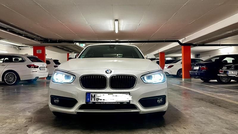 Gebraucht BMW 118 Advantage 150 PS (110 kW) 2018 Weiß Kleinwagen