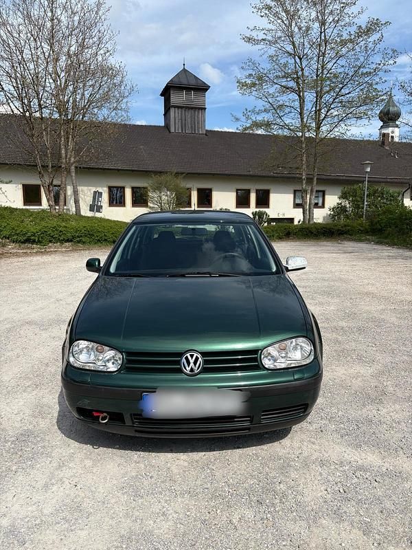 Grün Gebraucht 1998 VW Golf IV Kleinwagen | 3.300 € (Etwas zu teuer) - Bild 1/4