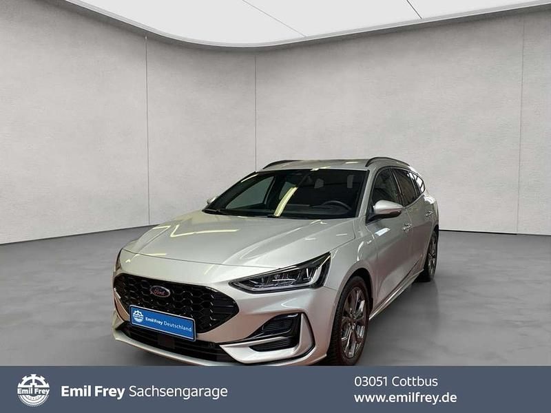 Moondust silber metallic Gebraucht 2023 Ford Focus ST-Line X Kombi | 20.440 € (Fairer Preis) - Bild 1/4
