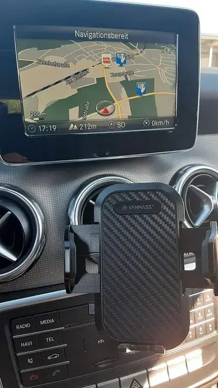 Używany Mercedes GLA180 109 KM (80 kW) 2017 Czarny SUV
