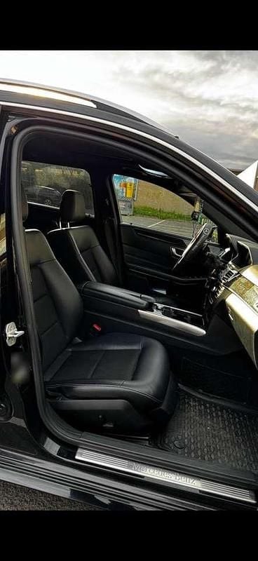 Second-hand Mercedes E300 Avantgarde 231 CP (169 kW) 2014 Negru Break