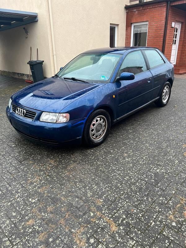 Gebraucht Audi A3 Attraction 101 PS (74 kW) 1997 Blau Kleinwagen