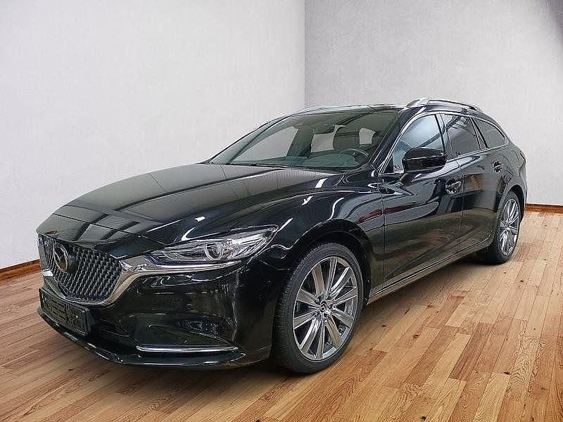 Jet black (metallic) Gebraucht 2024 Mazda 6 Takumi-Line Kombi | 28.500 € (Fairer Preis) - Bild 1/4