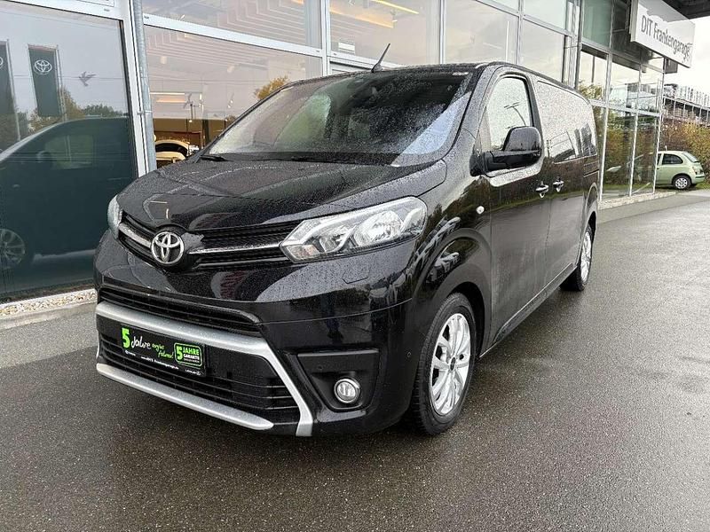 Gebraucht Toyota Proace Verso Team 150 PS (110 kW) 2018 Mysticschwarz mica Kombi