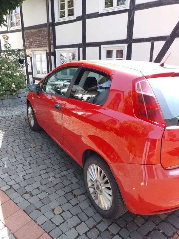 Rot Gebraucht 2006 Fiat Grande Punto Dynamic Kleinwagen | 800 € (Superpreis) - Bild 1/4