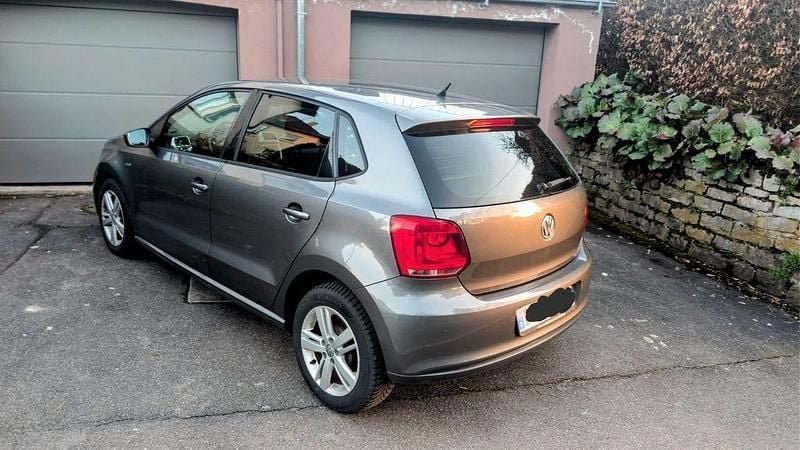 Gebraucht VW Polo Life 69 PS (50 kW) 2014 Grau Kleinwagen