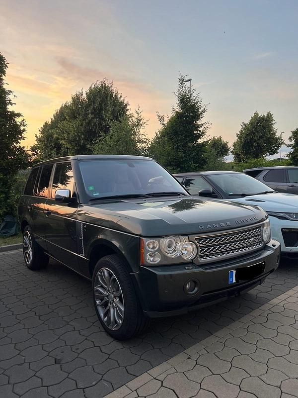 Grün Gebraucht 2009 Land Rover Range Rover SUV | 8.250 € (Fairer Preis) - Bild 1/4