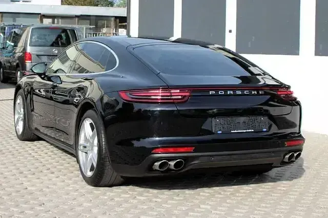 Gebraucht Porsche Panamera 4S 422 PS (310 kW) 2017 Schwarz Kleinwagen