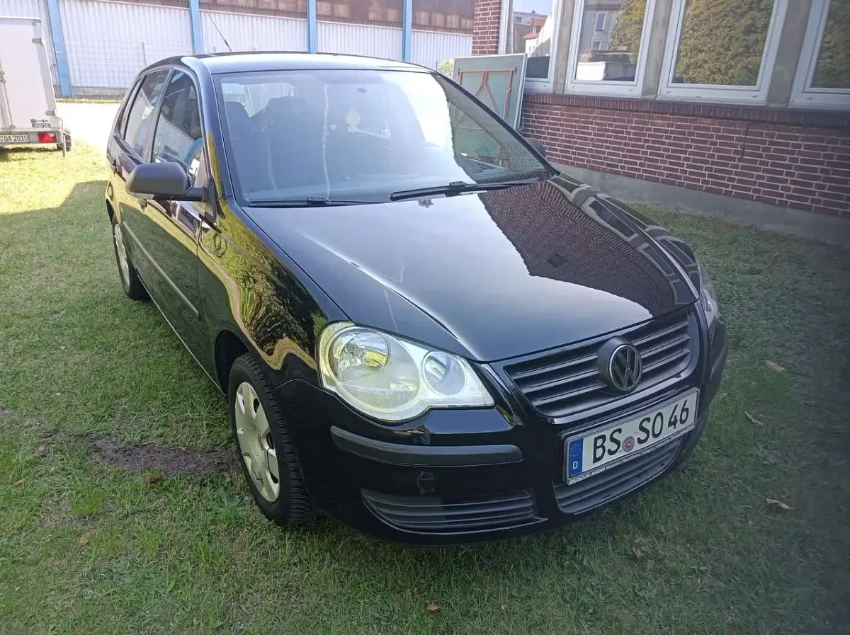 Second-hand VW Polo Trendline 80 CP (58 kW) 2009 Negru Hatchback
