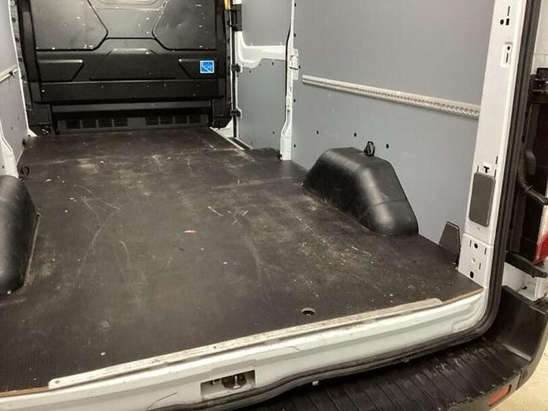 Gebraucht Ford Transit Trend 131 PS (96 kW) 2025 Frostweiß Limousine