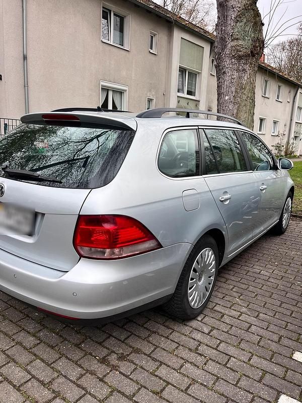 Gebraucht VW Golf V 102 PS (75 kW) 2007 Silber Kombi