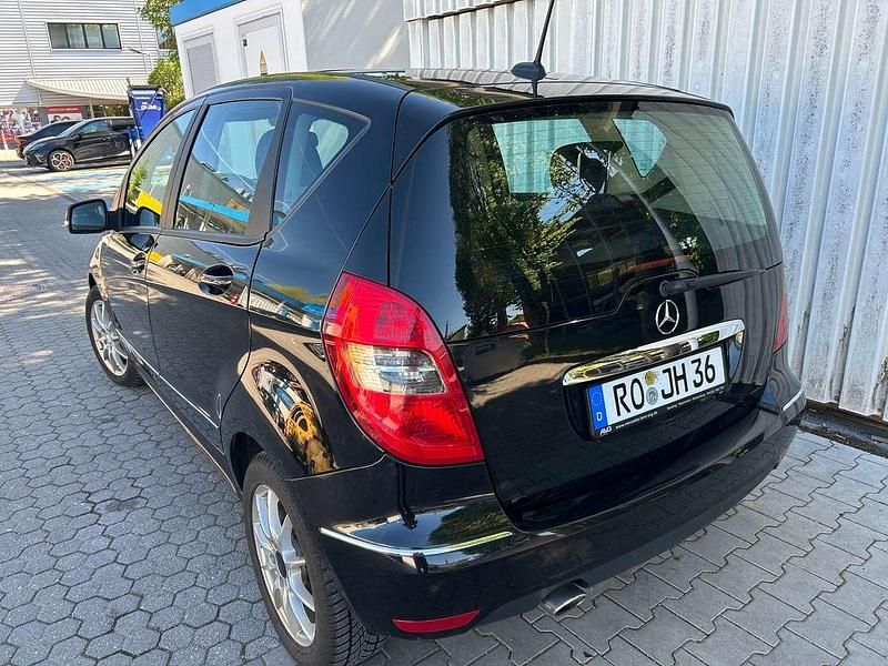 Gebraucht Mercedes A200 Edition 140 PS (102 kW) 2012 Schwarz Limousine