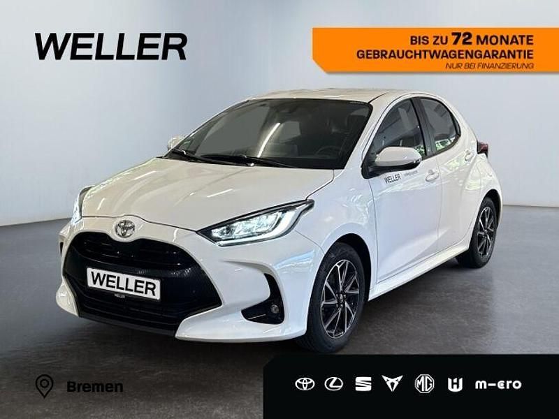 Weiss Gebraucht 2024 Toyota Yaris Team Kleinwagen | 18.280 € (Guter Preis) - Bild 1/3