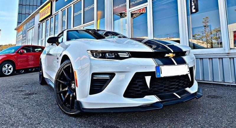 Second-hand Chevrolet Camaro 340 CP (250 kW) 2017 Alb Cabrio